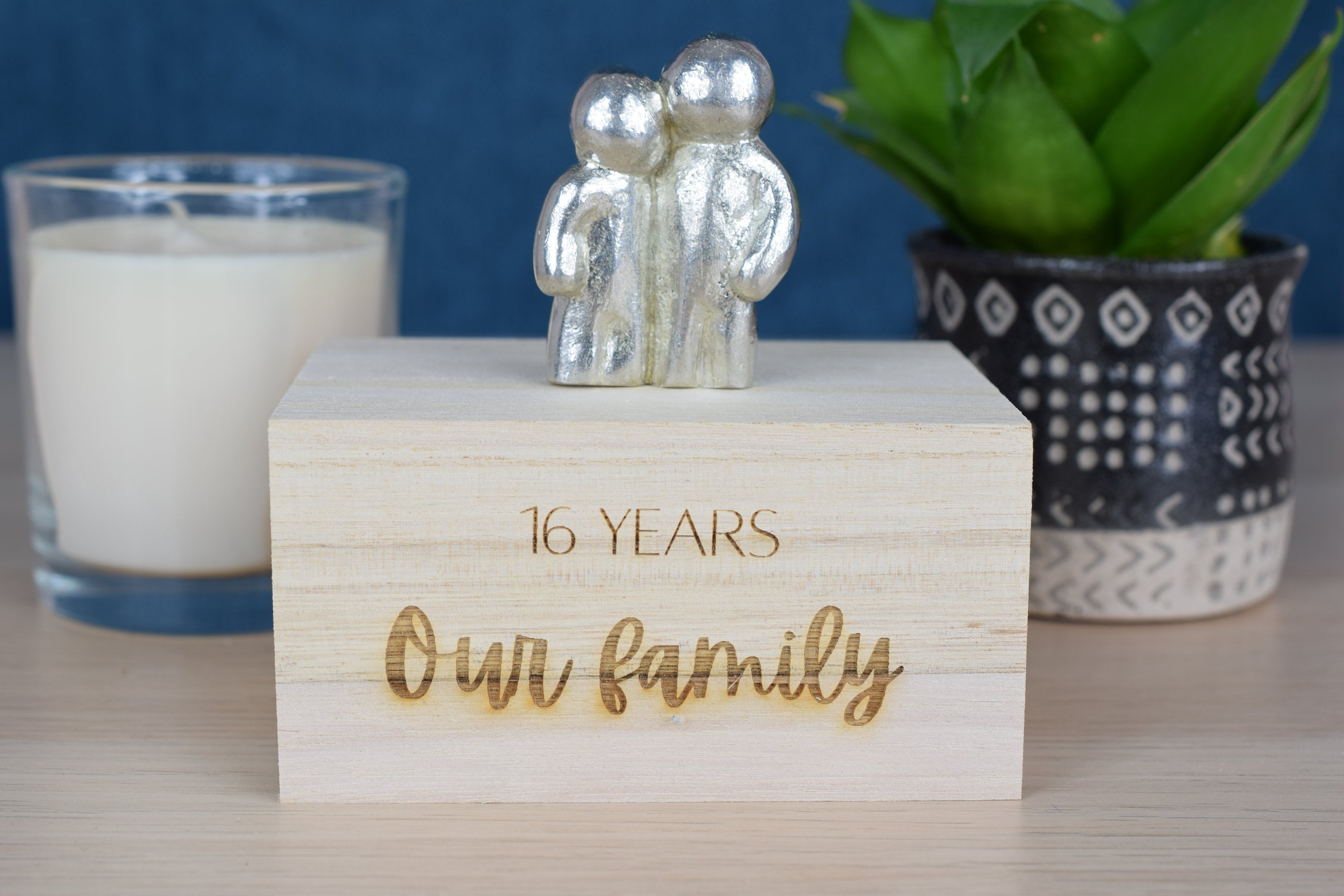 16 Years Our Little Hugging Family keepsake