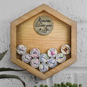 9º Aniversario Razones por las que te amo Marco de pared de madera y fichas de amor a todo color