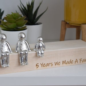 5 Years We Made a Family Sculpture Figurines - 5th Anniversary | Years 1 to 30 Available | Wooden Box Size & Grain Will Vary