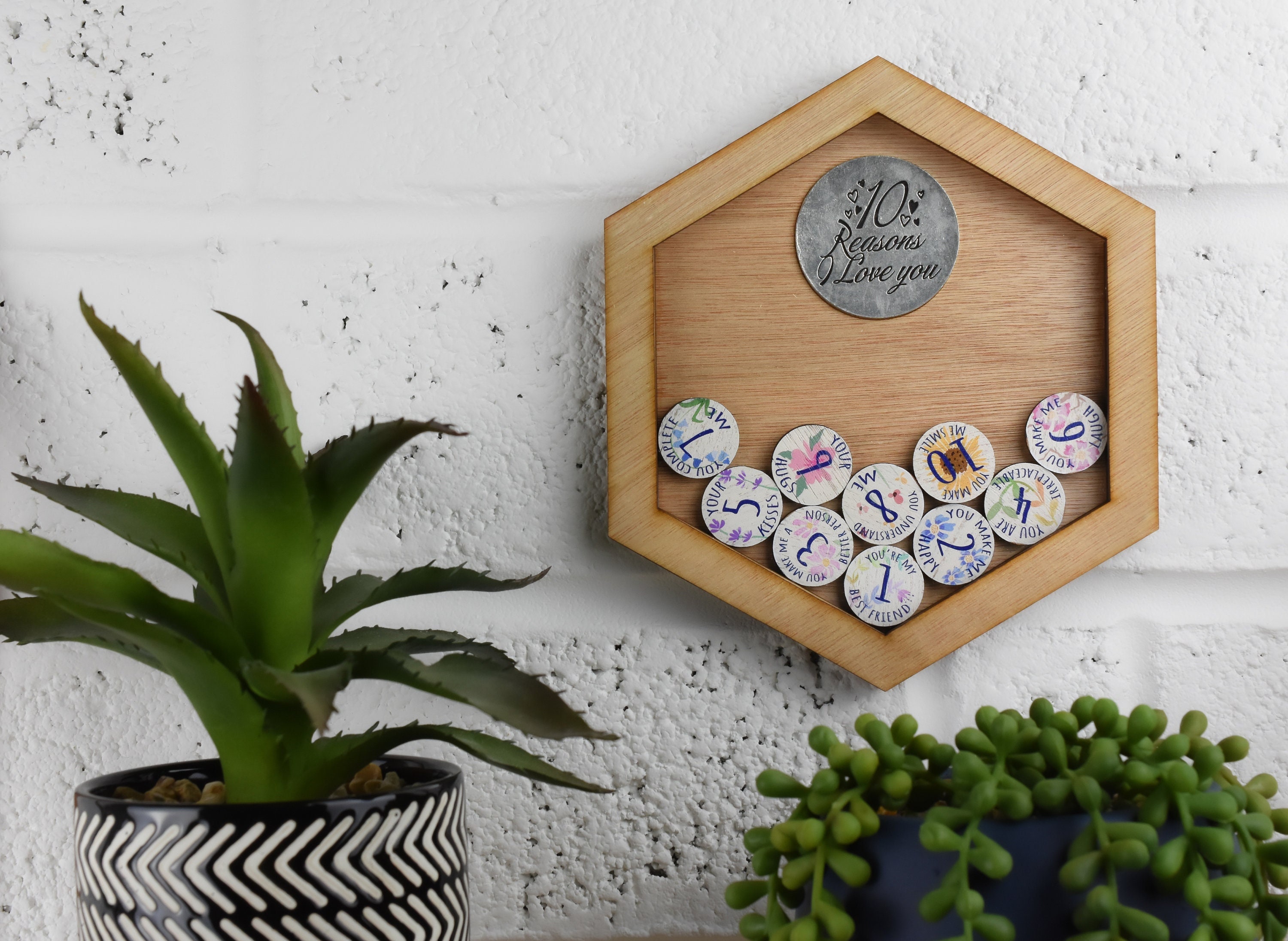 10th Anniversary 10 Reasons I Love You Wooden Wall Frame - 100% Pure Tin Disc - Full Colour Love Tokens