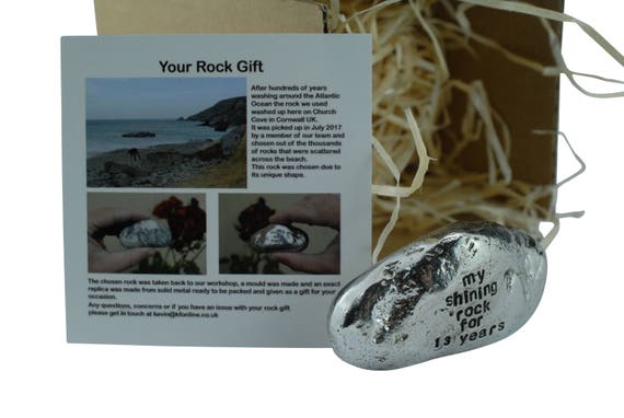 Regalo 25° Anniversario – Pietra In Metallo "You Are My Rock" – Replica Di Roccia Lucidata, 65x33x25 Mm, 200g, Idea Unica Per Lui E Lei