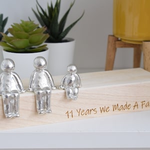 11 Years We Made a Family Sculpture Figurines - 11th Anniversary | Years 1 to 30 Available | Wooden Box Size & Grain Will Vary