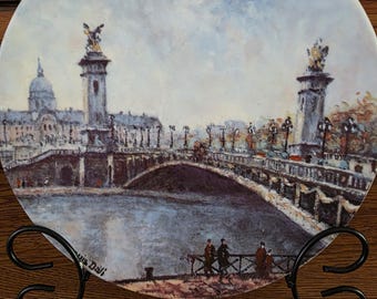 Plato de la colección París Ciudad de la Luz Les Sites De Parisiens de D'Arceau Limonges. Plato de porcelana con certificado de autenticidad. Artículo descatalogado.