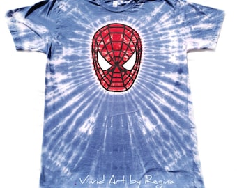Camiseta Tie Dye com Máscara de Aranha: Tamanhos Adultos