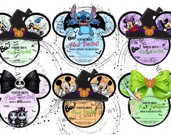 Puede incluir: Un conjunto de seis etiquetas de regalo circulares con temática de Halloween de Disney que presentan personajes como Stitch, Mickey, Minnie, Goofy, Donald, Jack Skellington y Campanilla. Cada etiqueta incluye el texto Boo! You've Been Pixie Dusted!