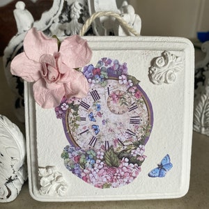 Shabby chic decor, shabby cottage, French chic decor
