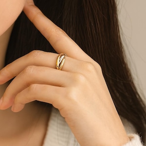 Triple Tone Rolling Band Ring • Gold Silver Rose Gold Russian Ring • Interlocking Band Ring • Stainless Steel Fashion Ring for Women
