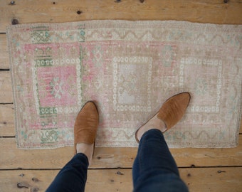 1.5x3 Vintage Distressed Oushak Rug Mat