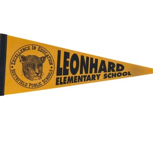 Leonhard Elementary School Felt Flag Pennant