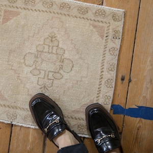 1.5x2 Vintage Distressed Oushak Square Rug Mat