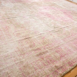 DISCOUNTED 9.5x12.5 Vintage Distressed Sivas Carpet image 3