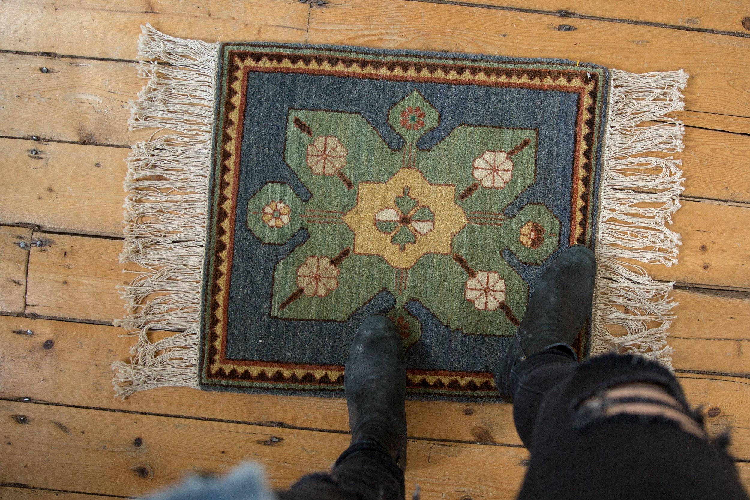 2x2 Vintage Yerevan Square Rug Mat