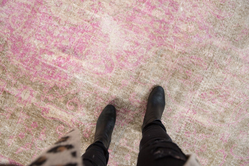 DISCOUNTED 9.5x12.5 Vintage Distressed Sivas Carpet image 2