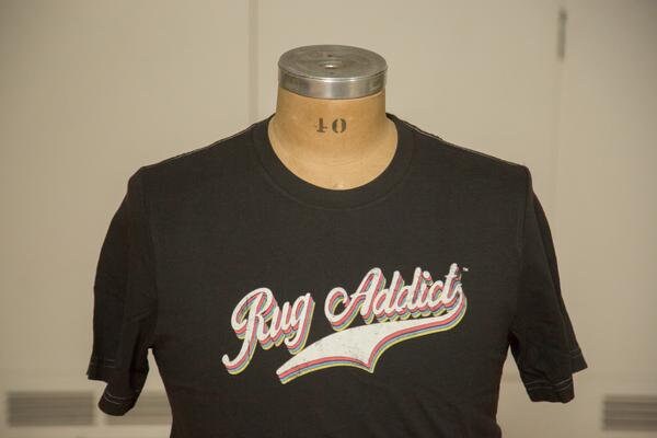 Men's Charcoal Retro Letter Fine Crew T-shirt (contrast
