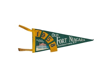Vintage 1958 Old Fort Niagara Youngstown NY Felt Flag