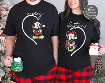 Disney Merry Christmas Couple Sweatshirt,Mickey and Minnie Matching Holiday SHİRT,Disney Christmas Trip 2025, Family Christmas Tees,