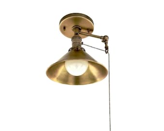 Messing hanglamp — met trekkettingschakelaar — geschikt voor eetkamers, bars, keukens en balkons