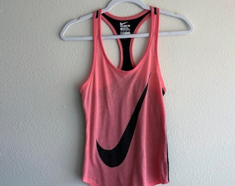 Nike tank coral black do ćwiczeń sportowych na świeżym powietrzu odzież sportowa odzież sportowa na siłownię