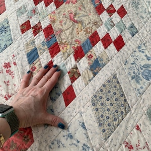 Jane Austen Diamond Patchwork Quilt Pattern, inspired by the historic patchwork coverlet by author Jane Austen, king size, sewing tutorial