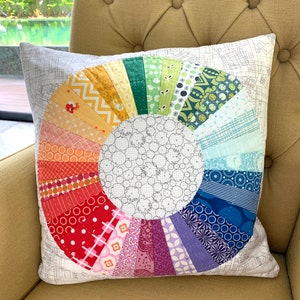 Quilted Pillow Sewing Pattern for a patchwork cushion cover, square shape pieced colour wheel circle design, PDF instant download by Tikki