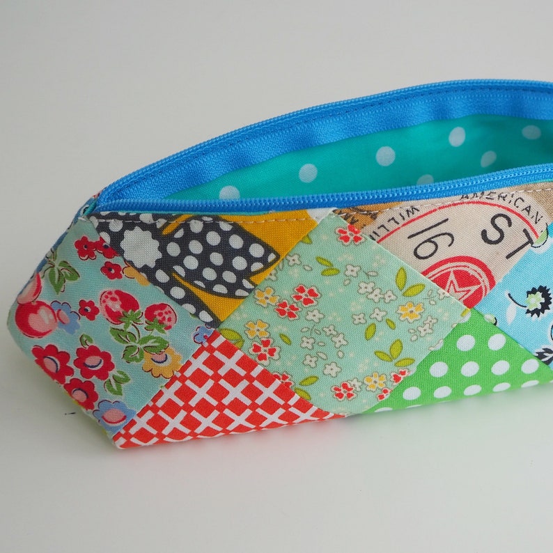 Zipper Pouch Pattern, triangular prism shape, modern patchwork, pencil case, zippy pouch, sewing pattern