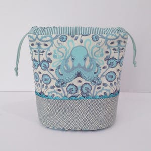 Drawstring Bag Sewing Pattern: Kinchaku Style Cinch Pouch (PDF Tutorial)