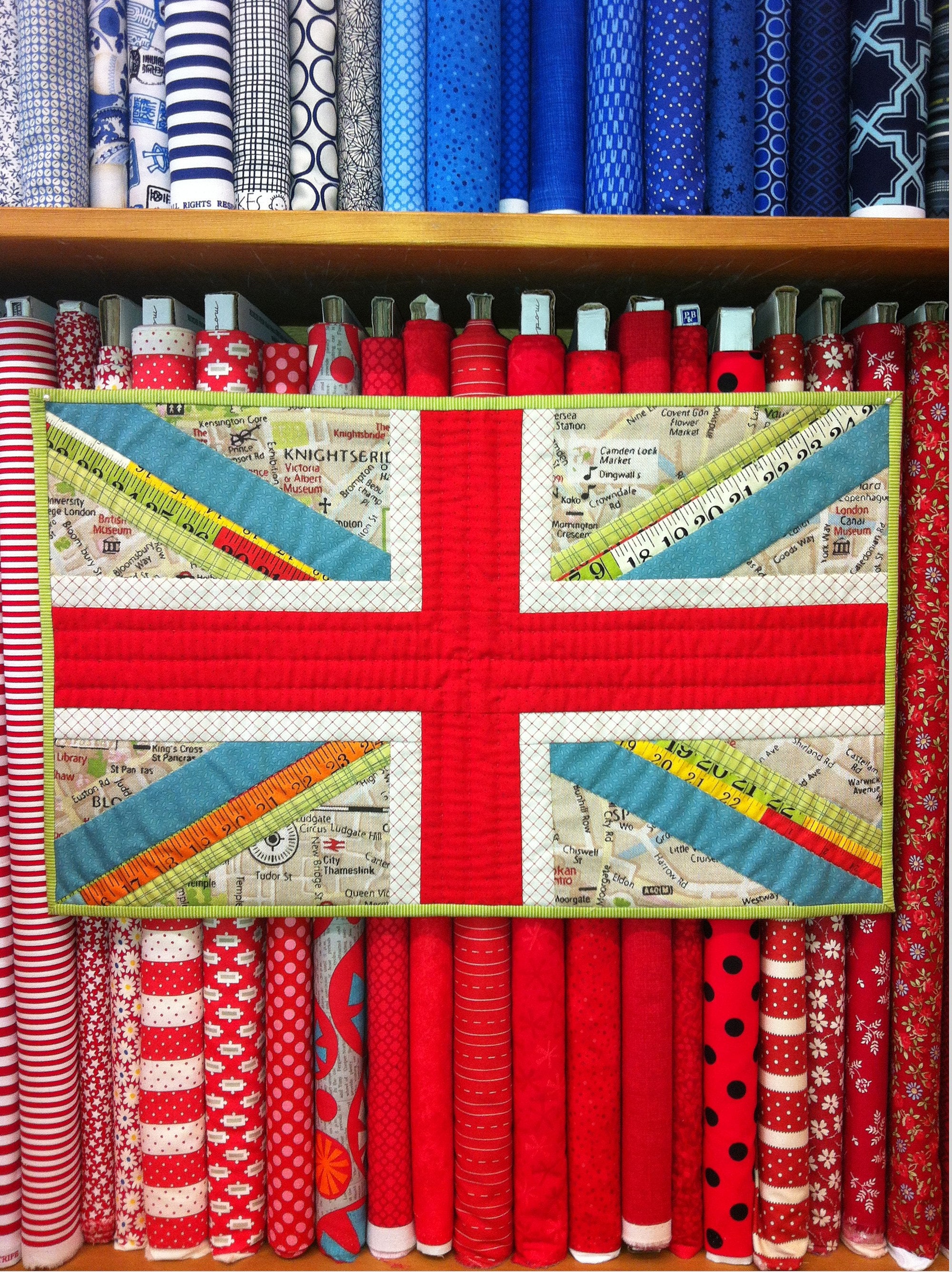 Union Jack Flag Mini Quilt Pattern: FPP Sewing Tutorial (PDF)