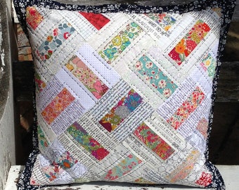 Quilt Pillow Cover PDF Sewing Pattern, patchwork domino cushion cover tutorial, cool modern scrappy fabric design, DIY home decor to sew