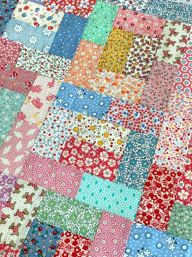 Easy Baby Quilt Pattern, beginner friendly fun patchwork sewing tutorial for ditsy 1930s fabrics, cot lap & single bed size, TikkiLondon PDF