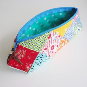 Zipper Pouch Pattern, triangular prism shape, modern patchwork, pencil case, zippy pouch, sewing pattern