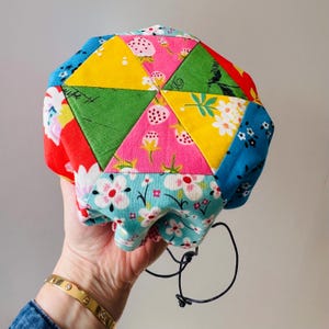 Round Patchwork Drawstring Pouch Sewing Pattern (PDF): Easy Bag for Cosmetics, Notions & Small Items