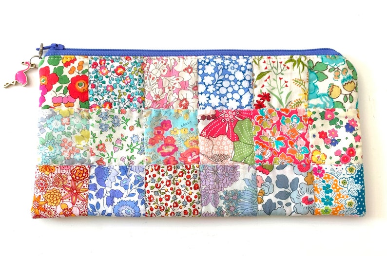 Easy Patchwork Pouch Pattern, zipper bag, pencil case, zippy bag, zip pouch sewing tutorial, made with Liberty London lawn fabric scraps PDF