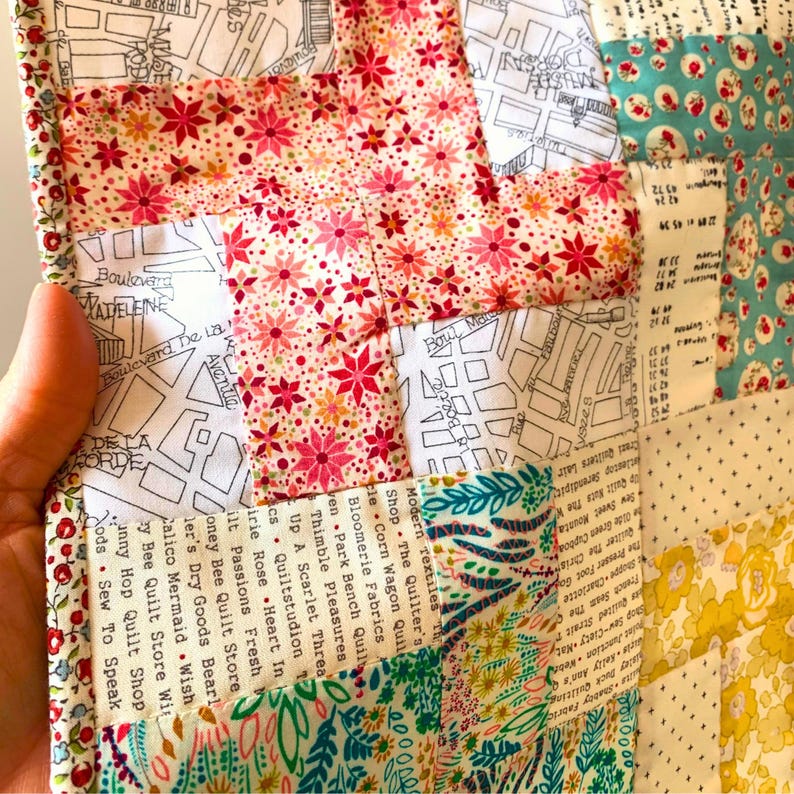 Windmill patchwork baby quilt pattern, Jelly roll friendly beginner crib blanket sewing tutorial PDF