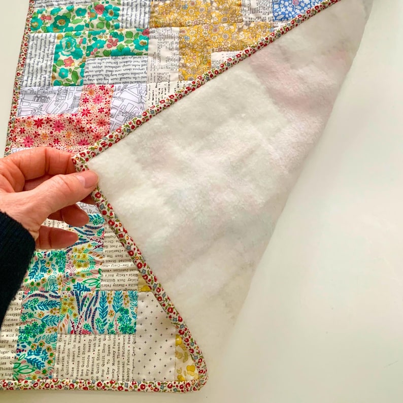 Windmill patchwork baby quilt pattern, Jelly roll friendly beginner crib blanket sewing tutorial PDF