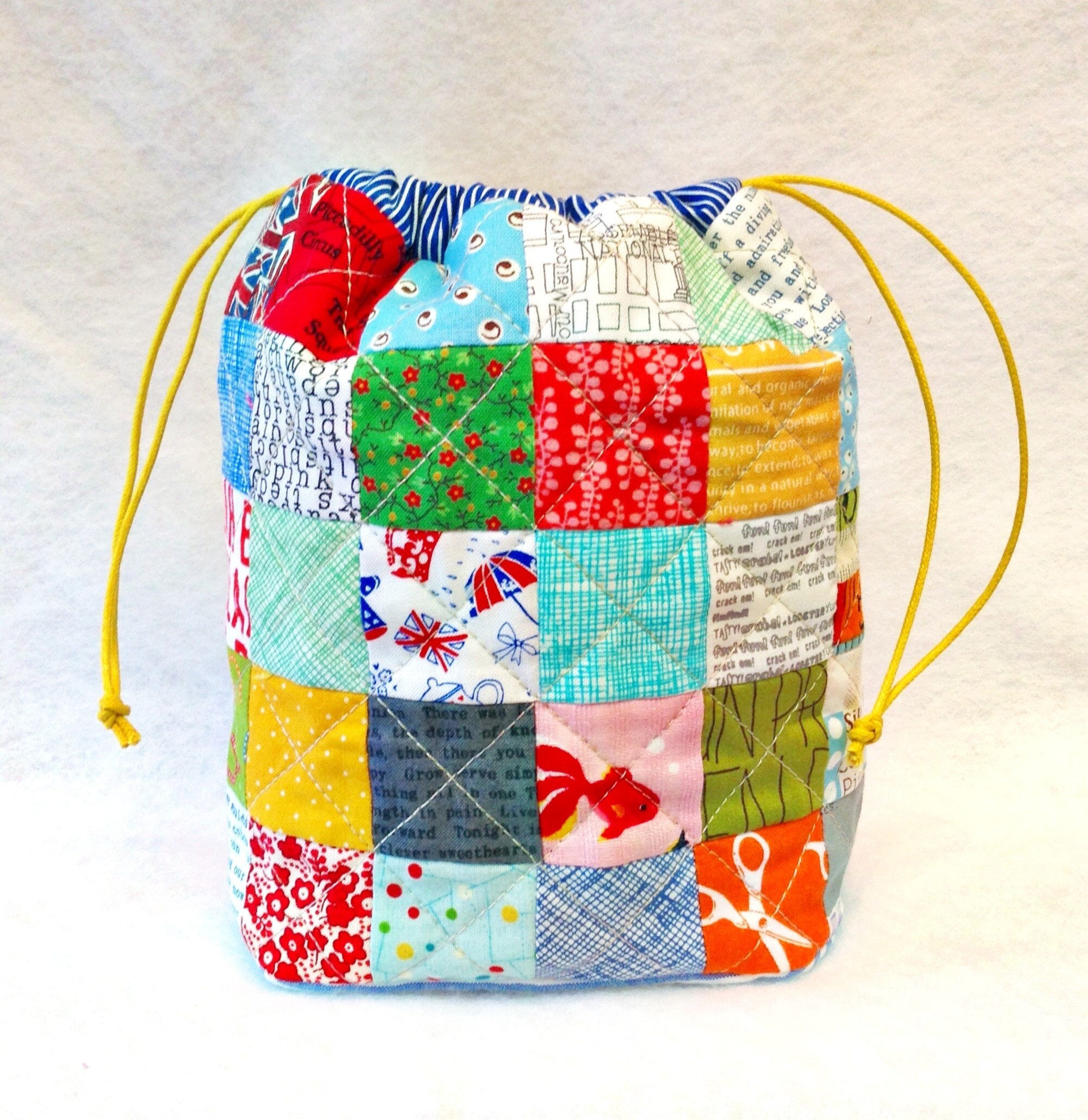 Drawstring Bag Patchwork Quilt Pattern, Sewing Tutorial for a