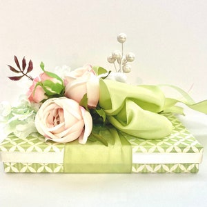 Handmade Garden Rose Gift Box: Wedding Favor, Jewelry Box (7x5x1) image 4