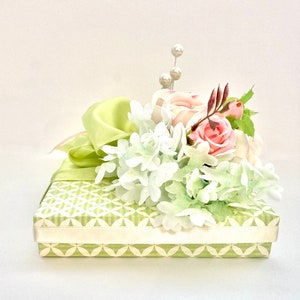 Handmade Garden Rose Gift Box: Wedding Favor, Jewelry Box (7x5x1) image 7