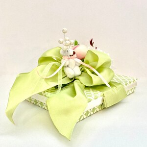 Handmade Garden Rose Gift Box: Wedding Favor, Jewelry Box (7x5x1) image 2