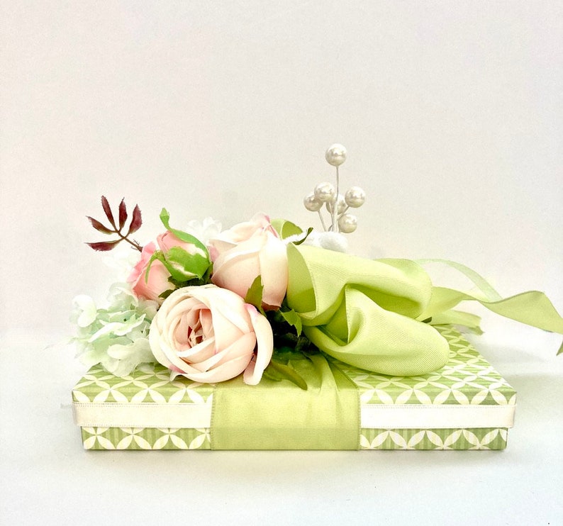Handmade Garden Rose Gift Box: Wedding Favor, Jewelry Box (7x5x1) image 5