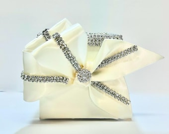Off White Rhinestone Wedding Pen Holder: Elegant Bridal Gift Box
