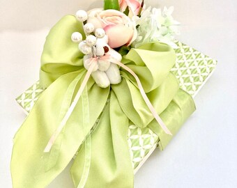 Handmade Garden Rose Gift Box: Wedding Favor, Jewelry Box (7x5x1)