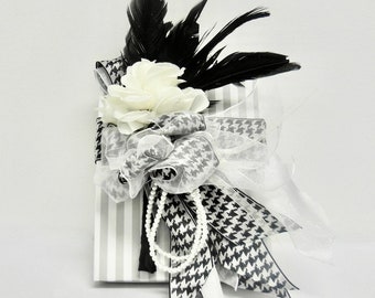 Handmade Black & White Gift Box: Wedding Favor, Jewelry, Party Gifts