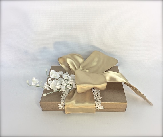 Gold and Lace Shabby Chic Wedding Gift Box Favors Jewelry Gift