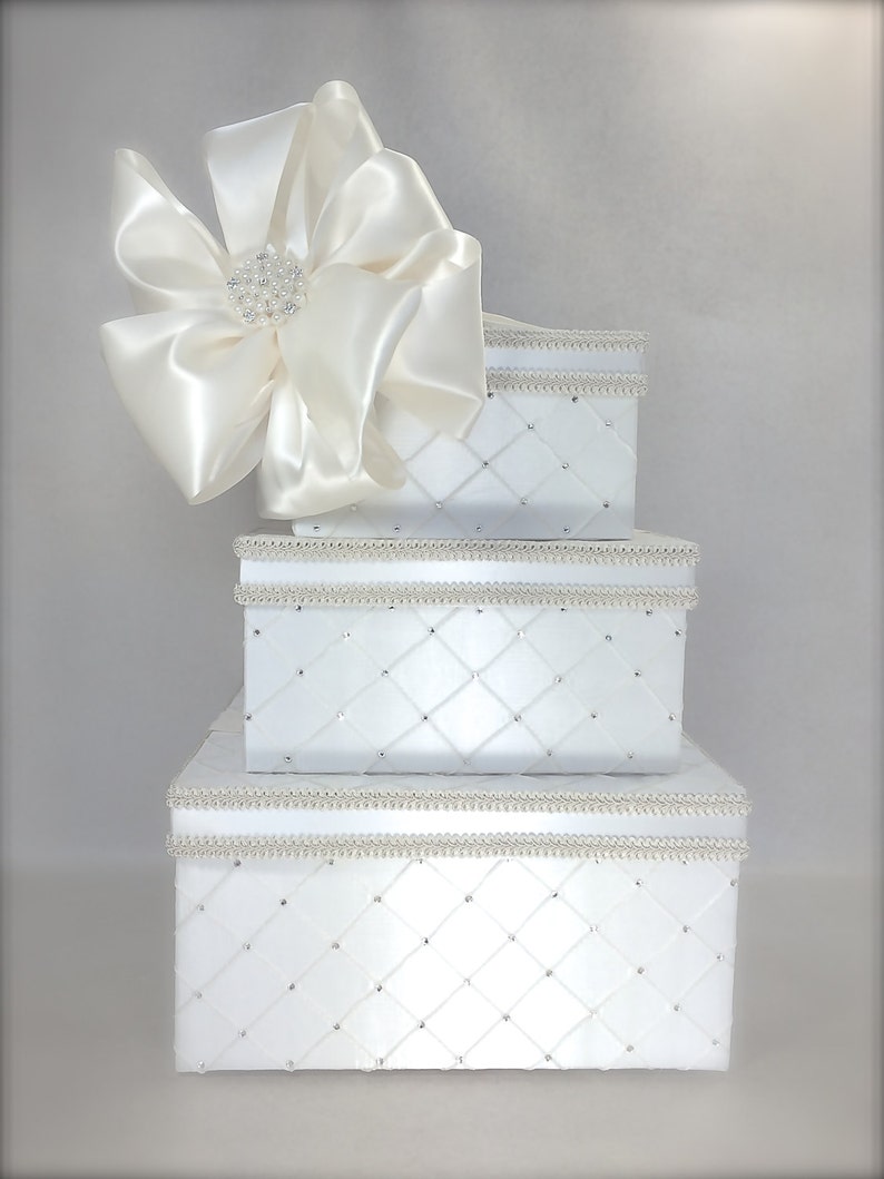 OFF-WHITE only Dramatic Quilted Diamonds Wedding Card Box Wedding Card Holder With Secure Lock White image 1