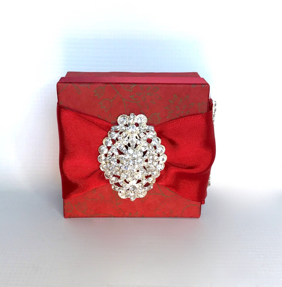 Gift Box Valentine Vintage Jewelry Gift Box Red Rhinestone Brooch Gold