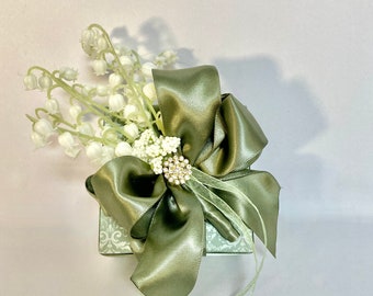May Flower Lily of the Valley Green and White Gift Card Holder Sustainable Reusable Gift Box Wedding Jewelry Gift Mothers Day, Christmas