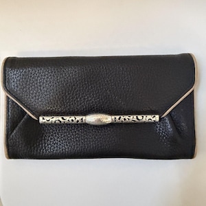 Brighton Classic Pebbled Leather Clutch Wallet Snap Closure Organizer Black image 1