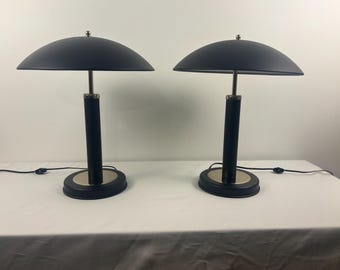 Lámparas de mesa de cúpula negra: minimalistas escandinavas de mediados de siglo con inspiración vintage