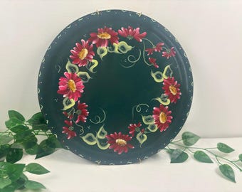 Plato floral vintage pintado a mano, firmado por M.J. Tetrault en 1992. Decoración de pared para el hogar.