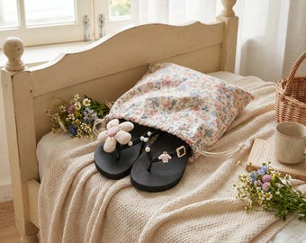 Sandalias florales, chanclas florales 3D de moda, sandalias kawaii con flores abullonadas, sandalias de verano con detalles de perlas, calzado para vacaciones en Hawái.